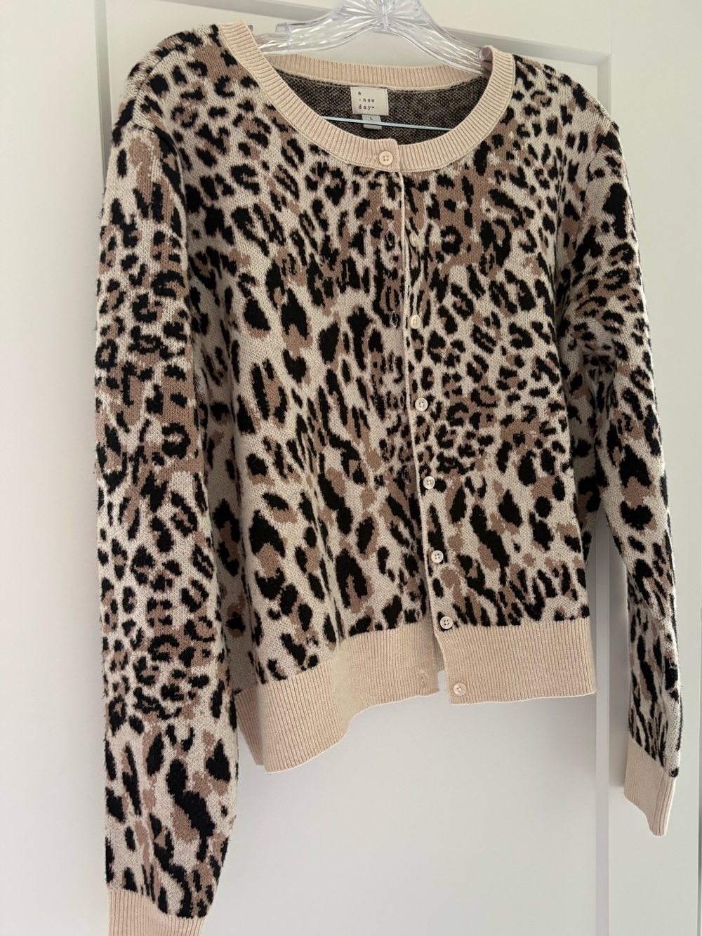 Leopard Cardigan - Picture 2 of 3